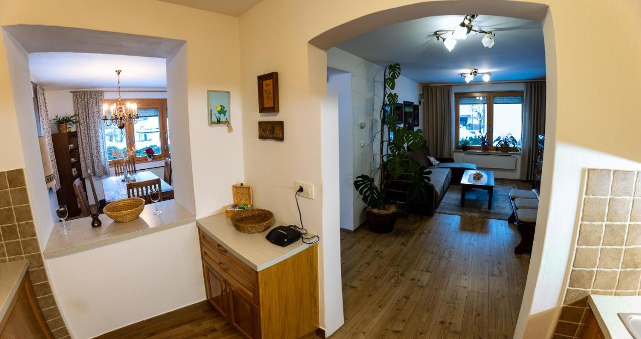 מויסטראנה Apartma Lana מראה חיצוני תמונה