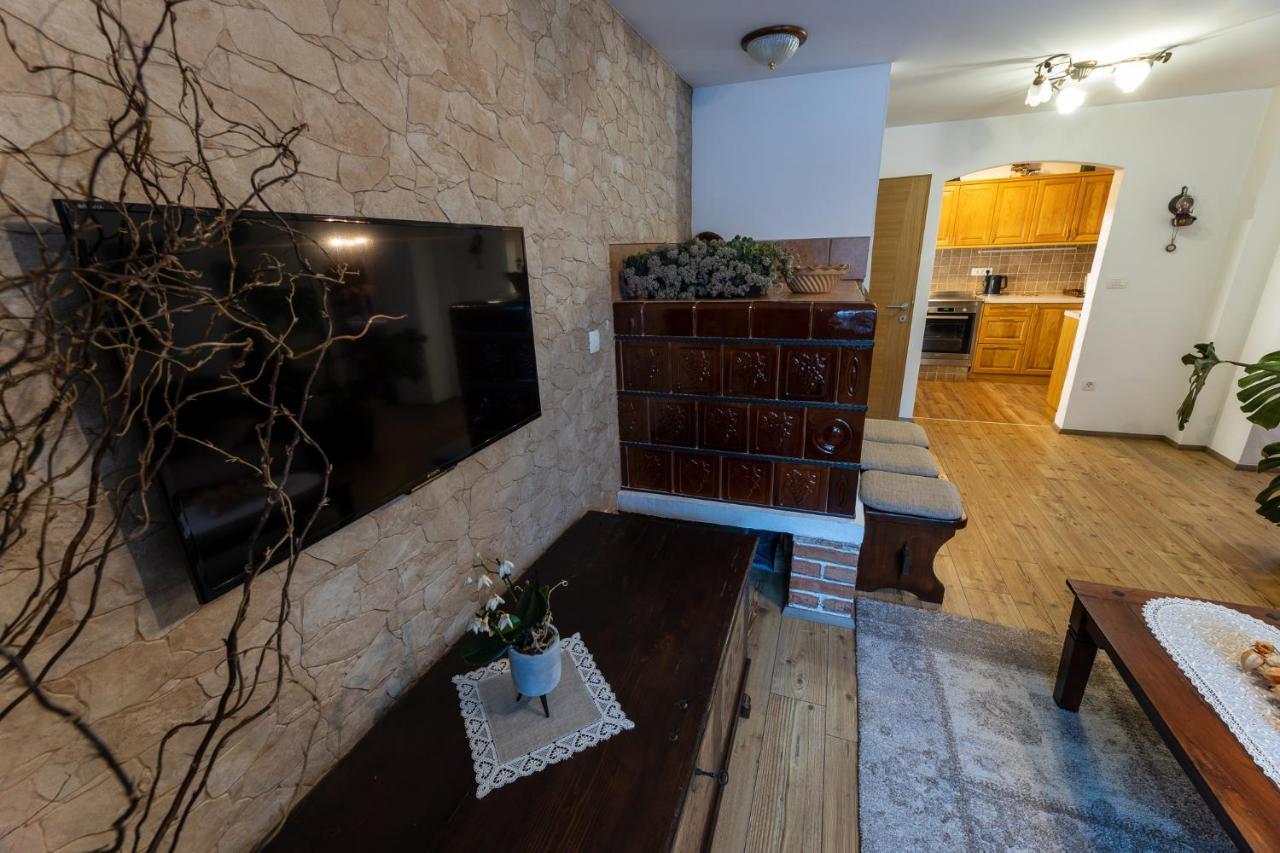 מויסטראנה Apartma Lana מראה חיצוני תמונה